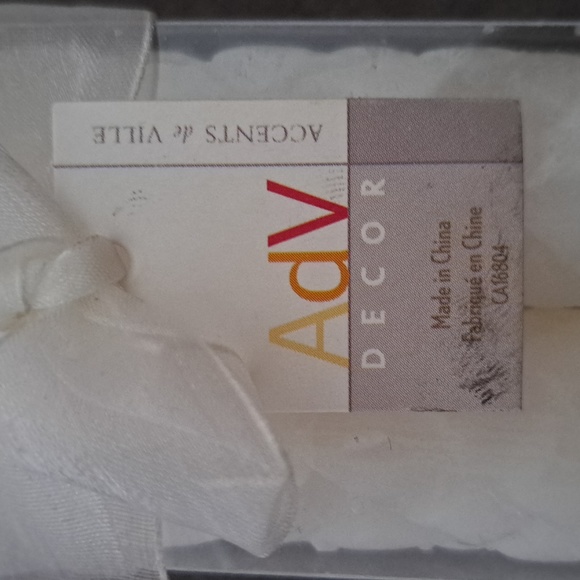 NWT Accents de Ville White Woven Taper Candles (set of 4) - Picture 2 of 3